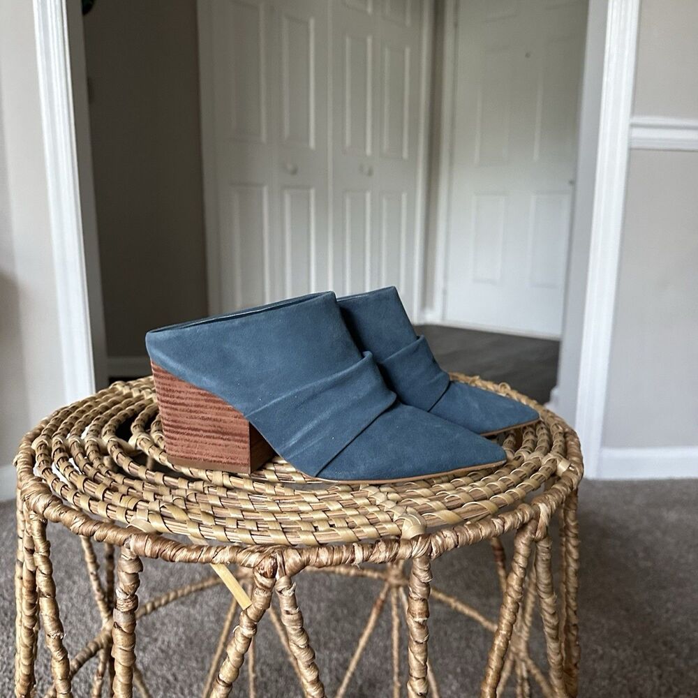 Able  local + global Blue Suede Leather Western Style Mules Sz 6 Made In Brazil